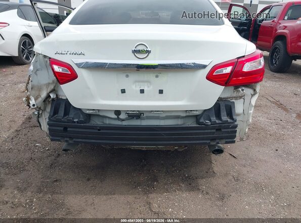 1N4AL3AP4HN338742 2017 NISSAN ALTIMA White Widok z przodu