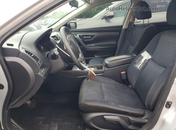 1N4AL3AP4HN347022 2017 NISSAN ALTIMA Серебряный Вид салона спереди