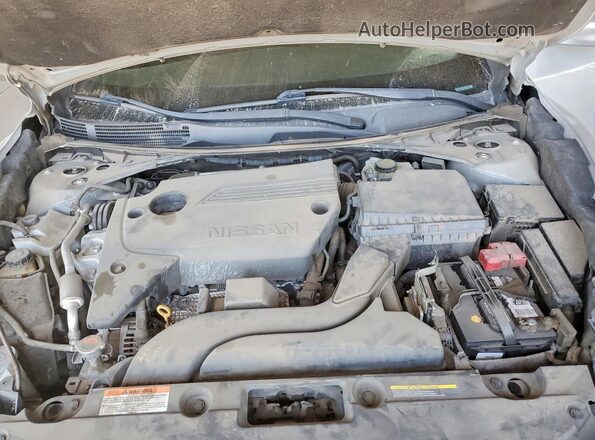 1N4AL3AP4HN352737 2017 NISSAN ALTIMA Silver Widok wnętrza z tyłu