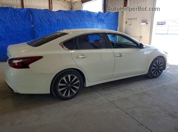 1N4AL3AP4JC151521 2018 NISSAN ALTIMA White Rear right