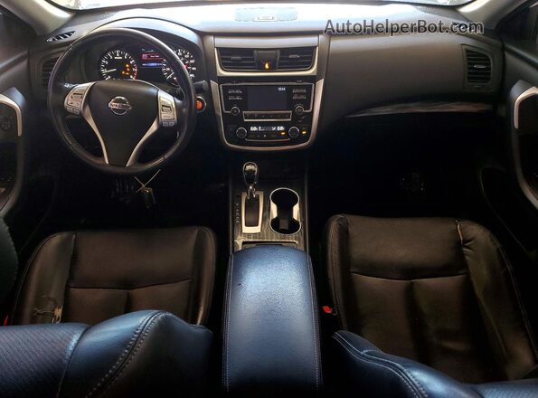 1N4AL3AP4JC151521 2018 NISSAN ALTIMA White Dashboard view