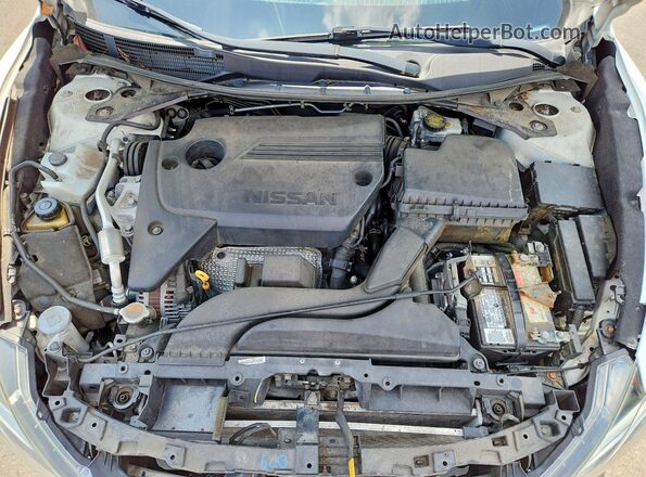 1N4AL3AP4JC188763 2018 NISSAN ALTIMA White Vista interior trasera