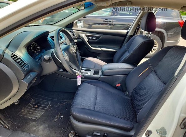 1N4AL3AP4JC188763 2018 NISSAN ALTIMA White Vista interior delantera