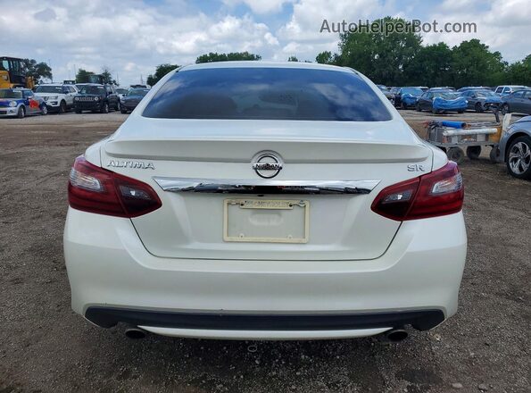 1N4AL3AP4JC260724 2018 NISSAN ALTIMA White უკანა ხედი