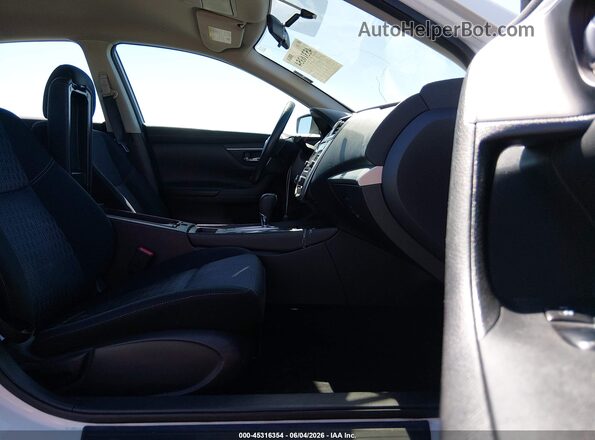 1N4AL3AP5GC144795 2016 NISSAN ALTIMA White 