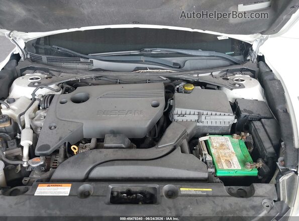 1N4AL3AP5GC153352 2016 NISSAN ALTIMA White Widok z tyłu