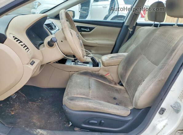 1N4AL3AP5GN337095 2016 NISSAN ALTIMA White Widok wnętrza z przodu