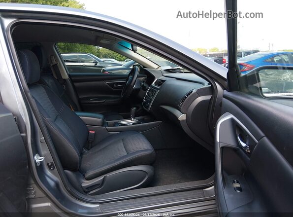 1N4AL3AP5HC156415 2017 NISSAN ALTIMA Gray Front interior view