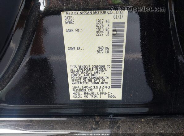 1N4AL3AP5HC193240 2017 NISSAN ALTIMA Black Widok komory silnika