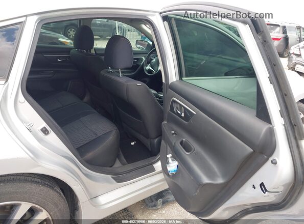 1N4AL3AP5HC228391 2017 NISSAN ALTIMA Silver Widok naklejki z numerem VIN
