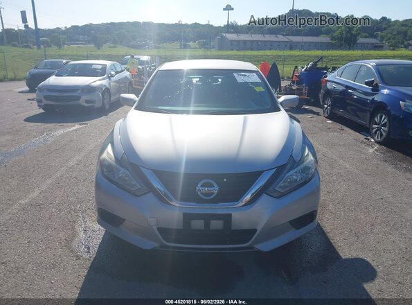 1N4AL3AP5HC241125 2017 NISSAN ALTIMA Silver Սարքավորումների վահանակի տեսք