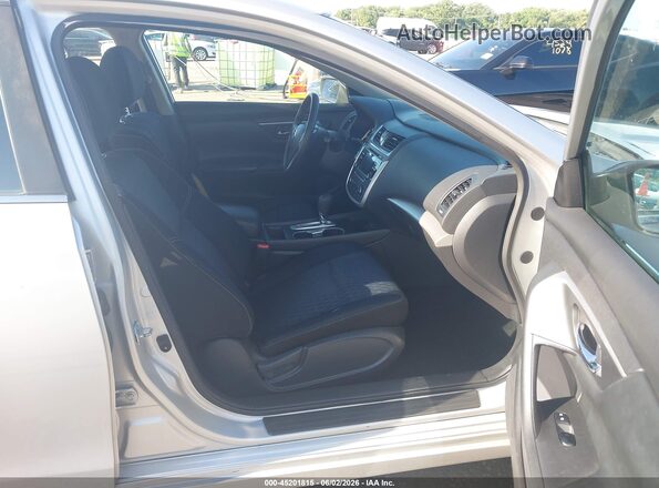 1N4AL3AP5HC241125 2017 NISSAN ALTIMA Silver Սալոնի դիմացի տեսք