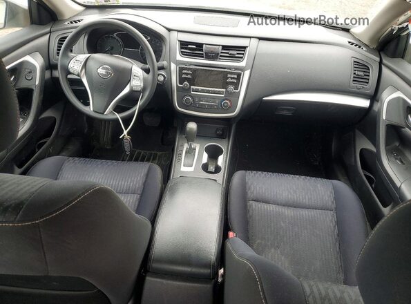 1N4AL3AP5HC243912 2017 NISSAN ALTIMA White Dashboard view