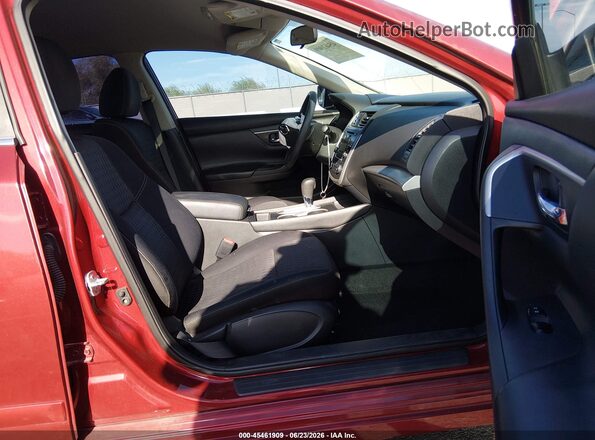 1N4AL3AP5HN337972 2017 NISSAN ALTIMA Red Widok wnętrza z przodu