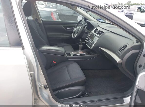 1N4AL3AP5JC161104 2018 NISSAN ALTIMA Серебряный Вид салона спереди