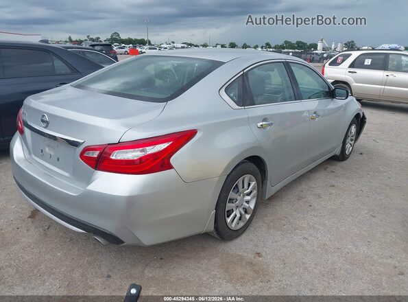 1N4AL3AP5JC161104 2018 NISSAN ALTIMA Серебряный Задняя правая четверть