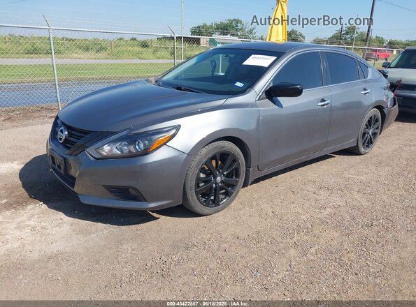 1N4AL3AP5JC281842 2018 NISSAN ALTIMA Gray Առջևի ձախ երեք քառորդ տեսարան