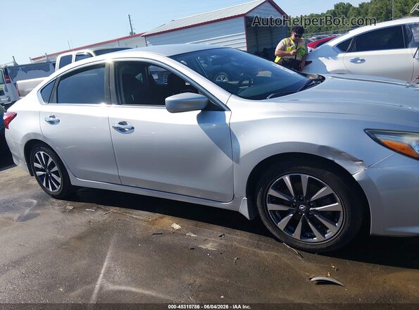 1N4AL3AP6HC230747 2017 NISSAN ALTIMA Silver Widok zestawu wskaźników