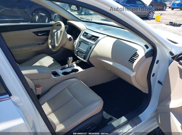 1N4AL3AP6HC248150 2017 NISSAN ALTIMA White წინა სალონის ხედი