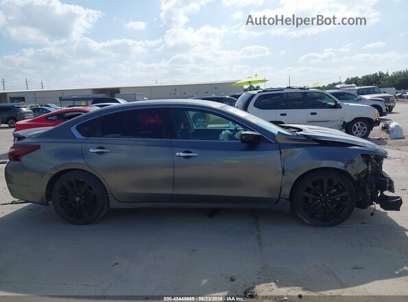 1N4AL3AP6HC479758 2017 NISSAN ALTIMA Gray Սարքավորումների վահանակի տեսք