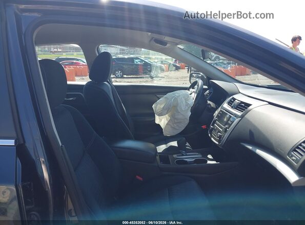 1N4AL3AP6HC490758 2017 NISSAN ALTIMA Gray Front interior view