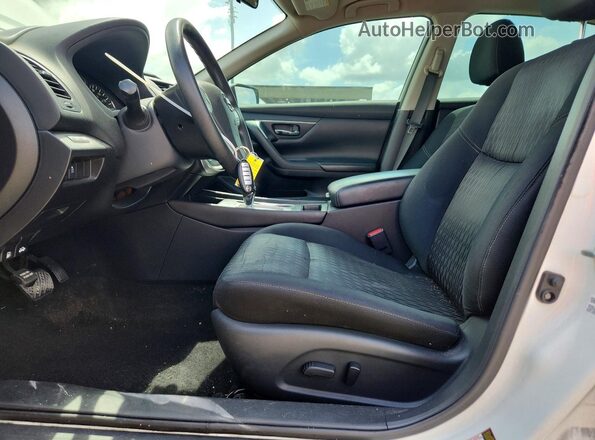 1N4AL3AP6JC149740 2018 NISSAN ALTIMA White Սալոնի դիմացի տեսք