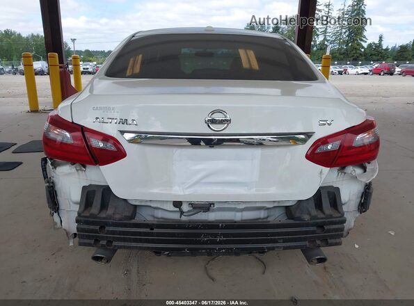 1N4AL3AP6JC173228 2018 NISSAN ALTIMA White 
