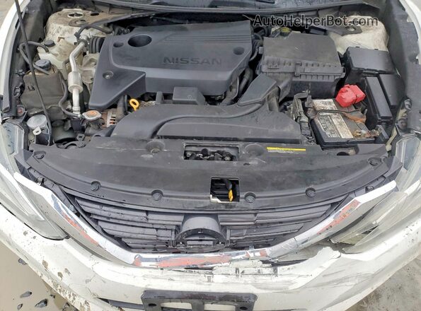 1N4AL3AP6JC196458 2018 NISSAN ALTIMA White Rear interior view
