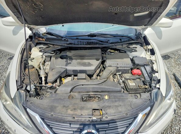 1N4AL3AP6JC216580 2018 NISSAN ALTIMA White Vista interior trasera