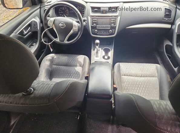 1N4AL3AP6JC216580 2018 NISSAN ALTIMA White Vista del salpicadero