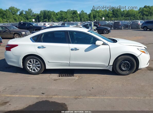 1N4AL3AP6JC224338 2018 NISSAN ALTIMA White Rear interior view