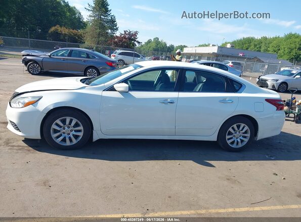 1N4AL3AP6JC224338 2018 NISSAN ALTIMA White 360 interior view