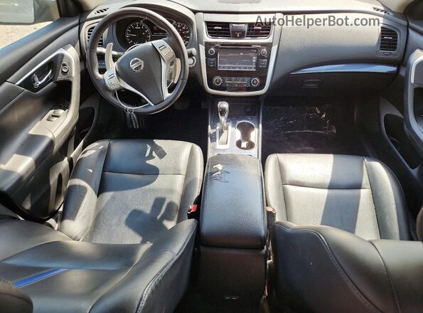 1N4AL3AP6JC276827 2018 NISSAN ALTIMA Gray Dashboard view