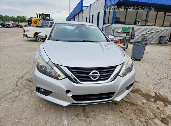 1N4AL3AP7GC283455 2016 NISSAN ALTIMA Silver Widok z przodu
