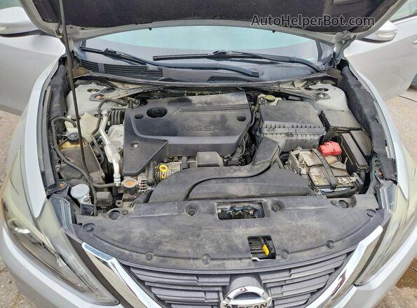 1N4AL3AP7GC283455 2016 NISSAN ALTIMA Silver Widok wnętrza z tyłu