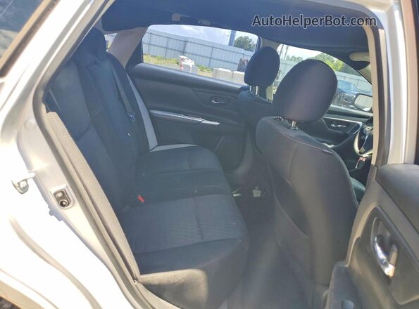1N4AL3AP7GN331766 2016 NISSAN ALTIMA Silver Rear seats view