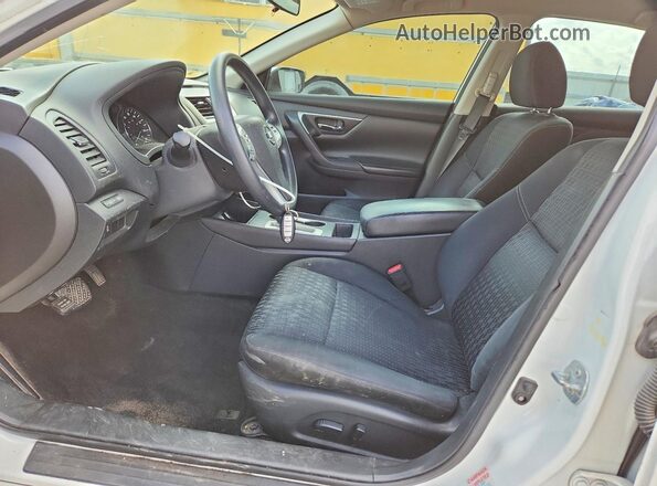 1N4AL3AP7GN356294 2016 NISSAN ALTIMA White Widok wnętrza z przodu