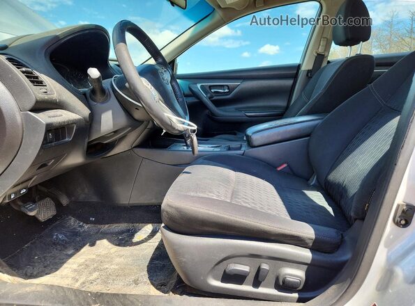 1N4AL3AP7HC193966 2017 NISSAN ALTIMA Silver Вид салону спереду