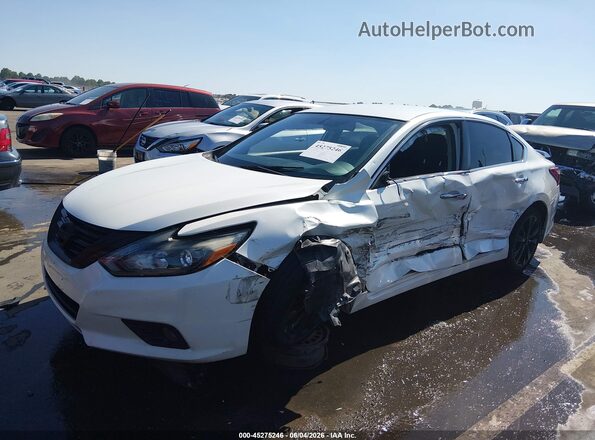 1N4AL3AP7HC229512 2017 NISSAN ALTIMA White წინა მარცხენა ხედი სამი მეოთხედიდან