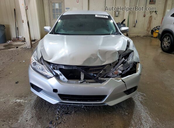 1N4AL3AP7HC490915 2017 NISSAN ALTIMA Серебряный Вид спереди