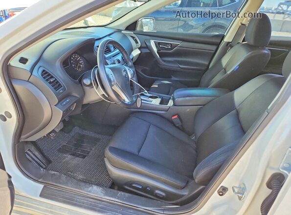 1N4AL3AP7HN312653 2017 NISSAN ALTIMA White Widok wnętrza z przodu