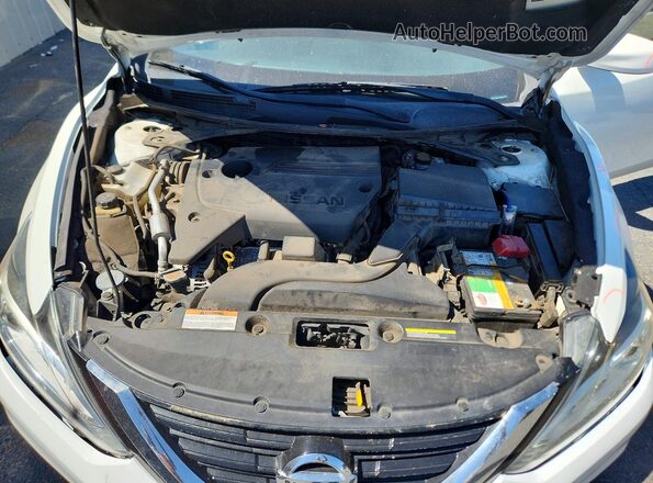 1N4AL3AP7JC159337 2018 NISSAN ALTIMA White Вид задньої частини салону