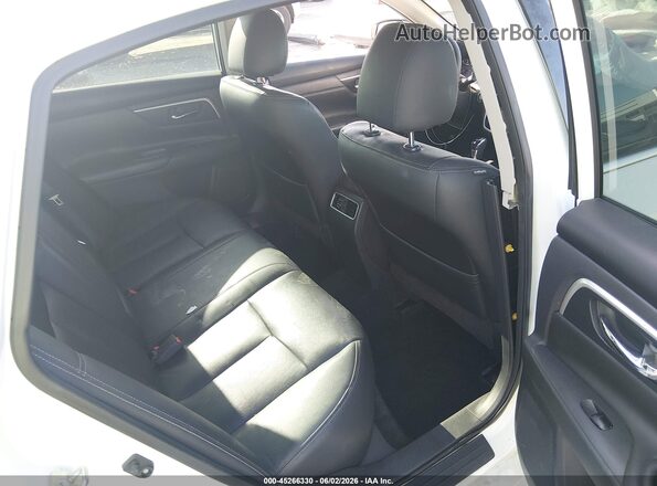 1N4AL3AP7JC170970 2018 NISSAN ALTIMA White VIN sticker view