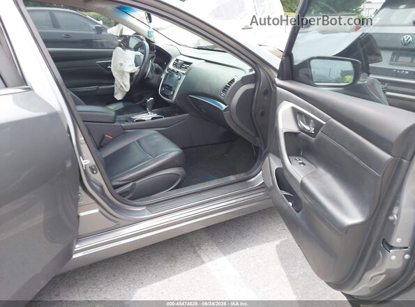 1N4AL3AP7JC288470 2018 NISSAN ALTIMA Gray Vista interior delantera