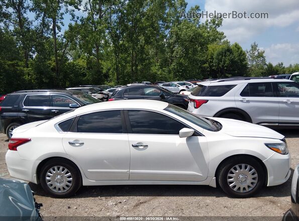 1N4AL3AP8HC148406 2017 NISSAN ALTIMA White Вид задньої частини салону