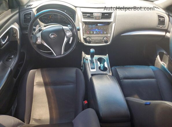 1N4AL3AP8HC182006 2017 NISSAN ALTIMA Белый Вид панели приборов