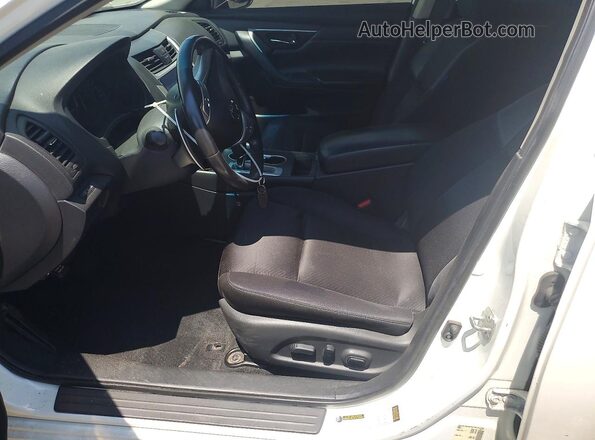 1N4AL3AP8HC182006 2017 NISSAN ALTIMA Белый Вид салона спереди