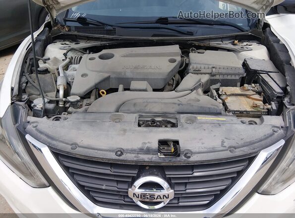 1N4AL3AP8HC184709 2017 NISSAN ALTIMA White Widok z tyłu