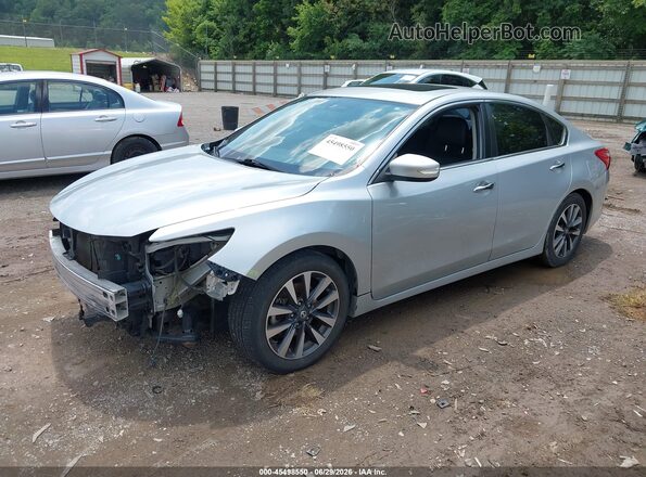 1N4AL3AP8HC191191 2017 NISSAN ALTIMA Silver Vista tres cuartos delantera izquierda