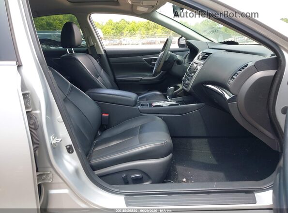 1N4AL3AP8HC191191 2017 NISSAN ALTIMA Silver Vista interior delantera